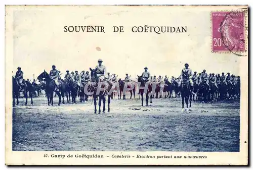 Cartes postales Souvenir de Coeetquidan Cavalerie Escadron partant aux manoeuvres (militaria)