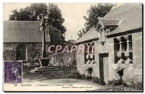 Gourin Cartes postales L'ossuaire et le calvaire