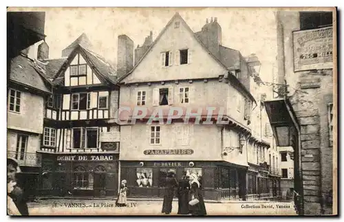 Vannes Cartes postales La place Henri IV