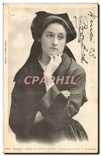 Cartes postales Pensive jeune fille de l&#39ile de Sein Etude des coiffes de Bretagne (folklore)
