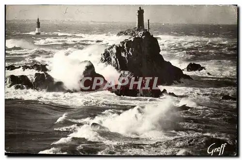 En Bretagne Ansichtskarte AK Pointe du Raz de Sein Tempete sur le phare de la Vieille