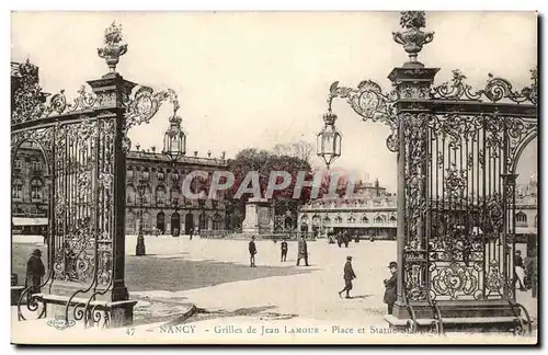 Nancy Cartes postales Grilles de Jean Lamour Place et statue Stanislas