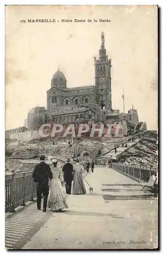 Marseille - Notre Dame de la Garde - chien - beautiful dresses - Cartes postales