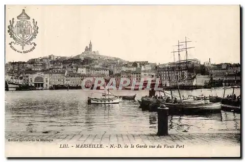 Marseille - Notre dame de la Garde vue du Vieux Port - bateau - boats floating in shimmering water -