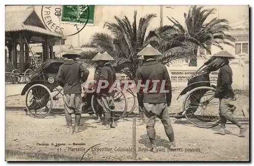 Marseille - Exposition Coloniale - Boys et leurs pousses pousses - Cartes postales