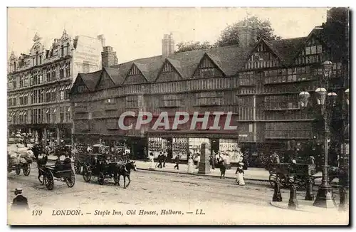 Angleterre - England - London - Staple Inn - Old Houses - Holborn - Horse drawn Carriages - bustling