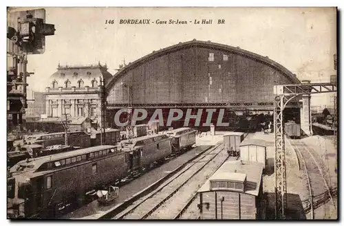 Bordeaux - Hall de la Gare du Midi - train and the interesting station building - Ansichtskarte AK