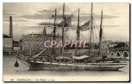 Bordeaux - Un Voilier - Cartes postales
