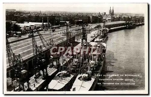 Bordeaux - Bateaux - Port Autonome Torpilleurs amarres devant - Cartes postales