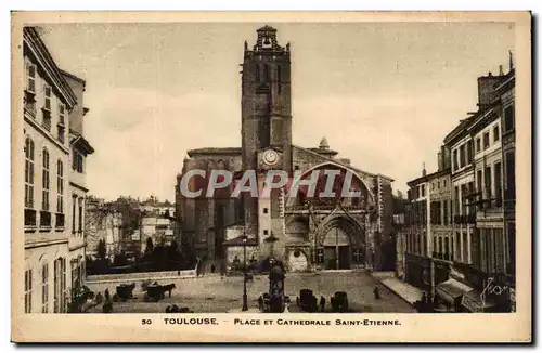 Toulouse Cartes postales Place et cathedrale Saint Pierre