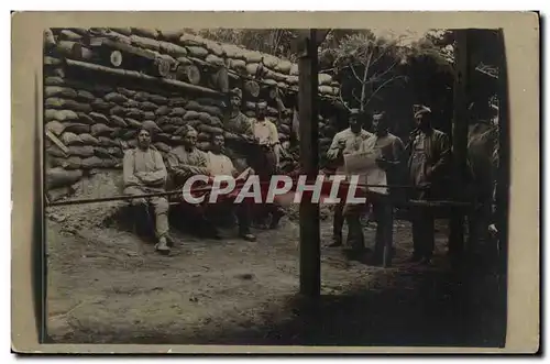 CARTE PHOTO Soldats militaria tranchees