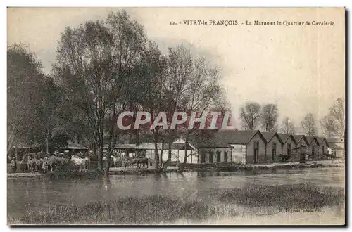 Vitry le Francois Cartes postales La Marne et le quartier de cavalerie