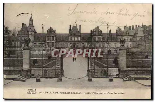 Palais de Fontainebleau Ansichtskarte AK Grille d&#39honneur et cour des Adieux