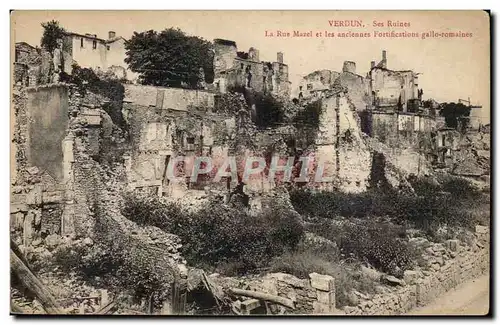 Verdun -la Rue mazel et les anciennes Fortification galo romaines - Cartes postales