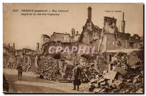 Verdun - bombarde Rue Chevert - Angle de la rue des Capucins - Ansichtskarte AK