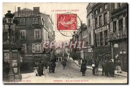 Verdun - Rue de l&#39Hotel de Ville - Pharmacie - Coiffeur - Cartes postales