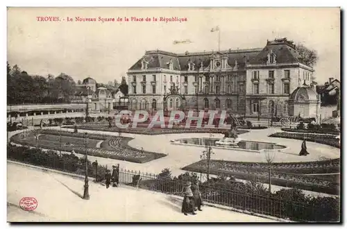 Troyes Cartes postales Le nouveau square de la place de la Republique