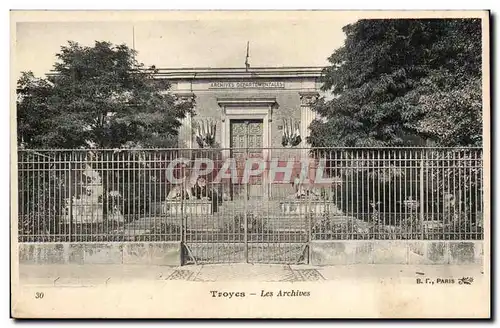 TRoyes Cartes postales Les archives