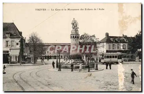 TRoyes Cartes postales La gare et le monument des enfants de l&#39Aube