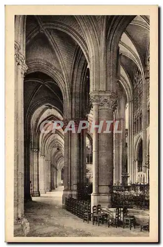 TRoyes Cartes postales La cathedrale Portour du choeuer et nef laterale