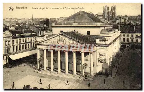 Cartes postales Belgique Bruxelles Theatre royal et l&#39eglise Sainte Gudule