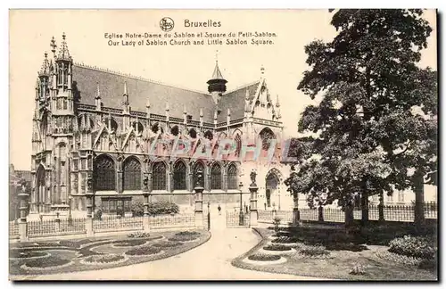 Cartes postales Belgique Bruxelles Eglise Notre Dame du Sablon et square du petit Sablon