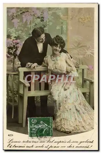 Fantaisie - Couple - L&#39amie retourne au bal aupres de son galant - Cartes postales