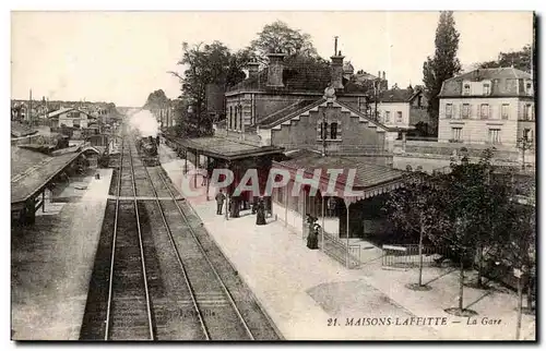 Maisons Laffitte Cartes postales La gare (train)
