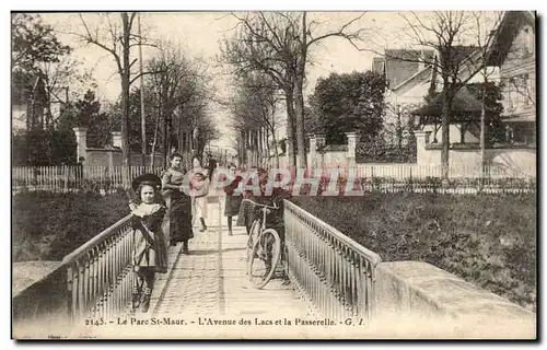 Parc Saint Maur Ansichtskarte AK L&#39avenue des lacs et la passerelle (velo cycle cycliste)