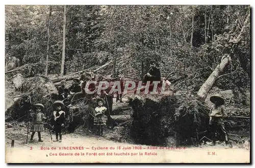 Vincennes Cartes postales Cyclone du 16 juin 1908 Allee de la riviere CEs geants de la foret ont ete fauches par