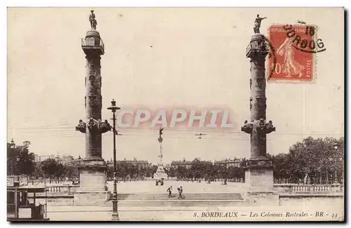 Bordeaux - Les Colonnes Rostrales - Cartes postales