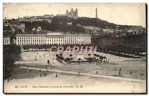 Lyon - Place Bellecour et coteau de Fourviere - Cartes postales