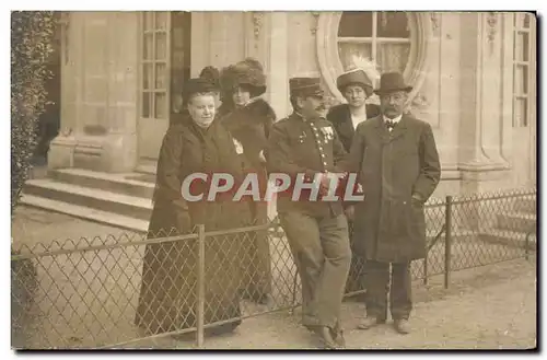 CARTE PHOTO Militaria Soldat et sa famille