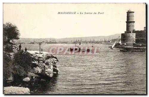 Marseille Ansichtskarte AK La sortie du port (phare lighthouse)