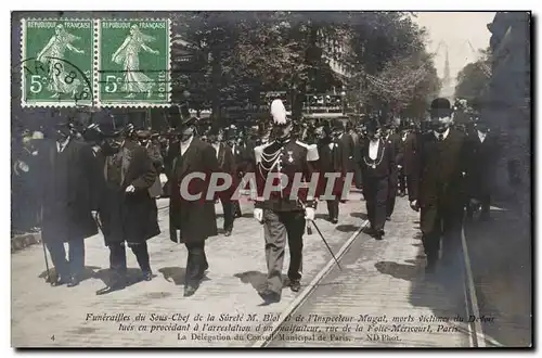 Cartes postales Funerailles du sous chef surete Blot et inspecteur Mugat morts rue de la Folie Mericourt Paris D