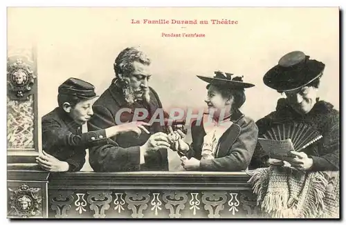 Cartes postales Fantaisie humour La famille Durand au theatre Pendant l&#39entracte