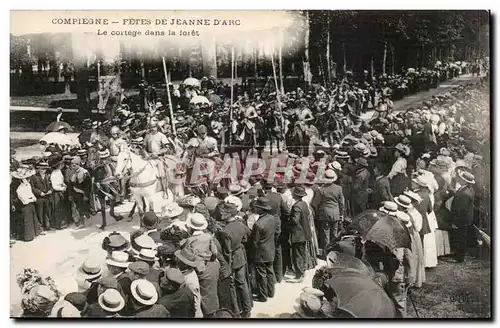 Compiegne Cartes postales Fetes de Jeanne d&#39arc Le cortege dans la foret