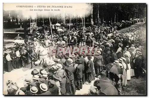 Compiegne Cartes postales Fetes de Jeanne d'arc Le cortege dans la foret