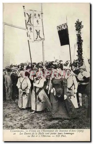 Cartes postales Compiegne Les fetes de Jeanne d'arc (1909) Les dames de la Halle vont porter leurs hommages a