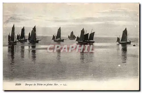 Cartes postales Bateau Boat Barques de peche en pleine mer