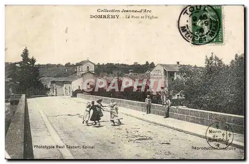 Domremy - Le Pont et L&#39Eglise - Cartes postales