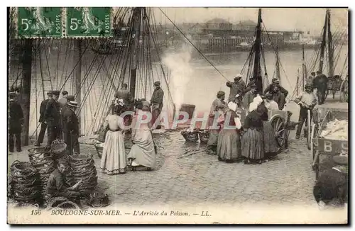 Boulogne sur Mer L'arivee du Poisson - la peche - pecher - fish - fishing - Cartes postales