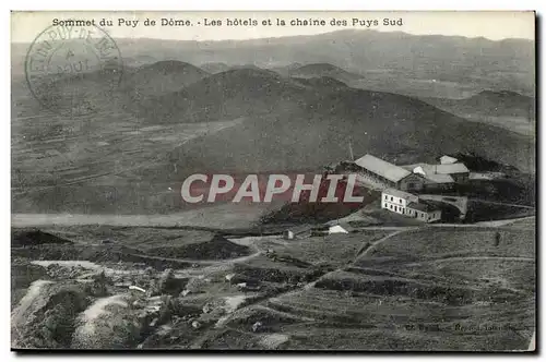 Cartes postales Sommet du Puy de Dome Les hotels et la chaine des Puys du Sud