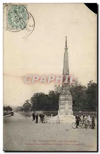 Vincennes Cartes postales La pyramide Cyclistes Velo