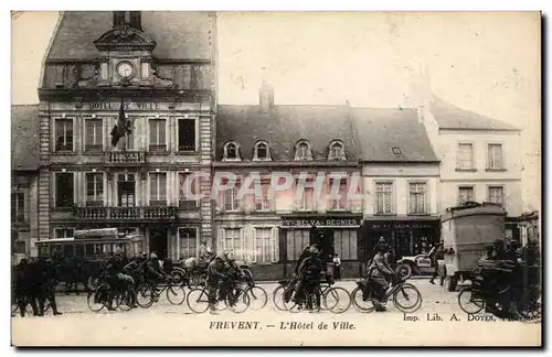 Frevent Ansichtskarte AK L&#39hotel de ville Cyclistes VElo TOP