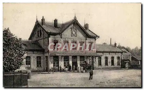 Pierrefonds Cartes postales La gare