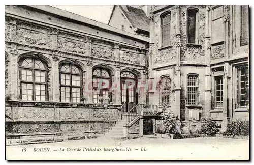 Rouen Ansichtskarte AK La cour de l&#39hotel de Bourgtheroulde