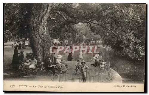 Vichy - Un Coin de Nouveau Parc - Enfant - Cartes postales