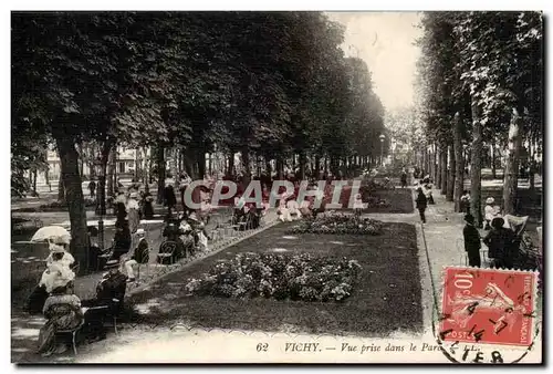 Vichy - Vue prise dans le parc - Ansichtskarte AK