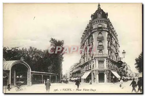 Vichy - Place Victor Hugo - Cartes postales